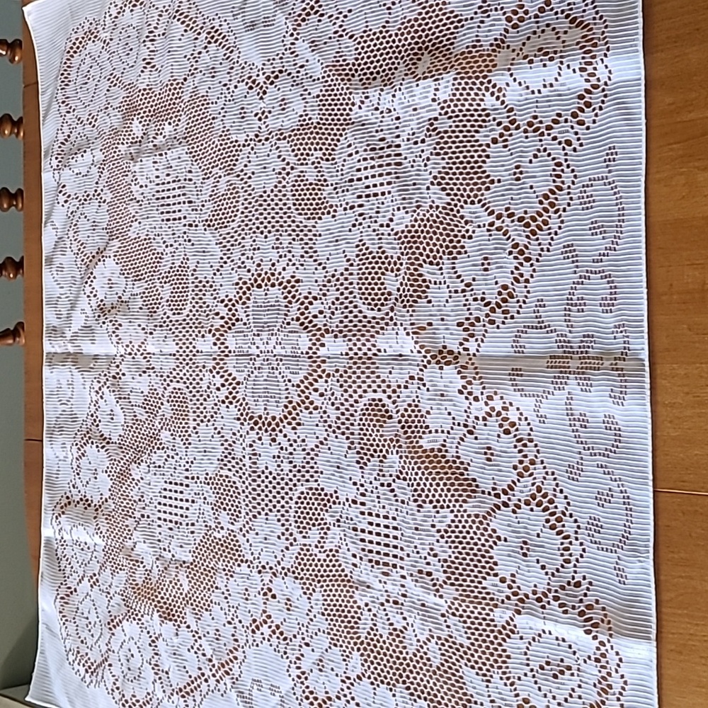 Intricate table covering